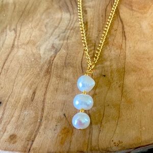 Freshwater Pearl pendant